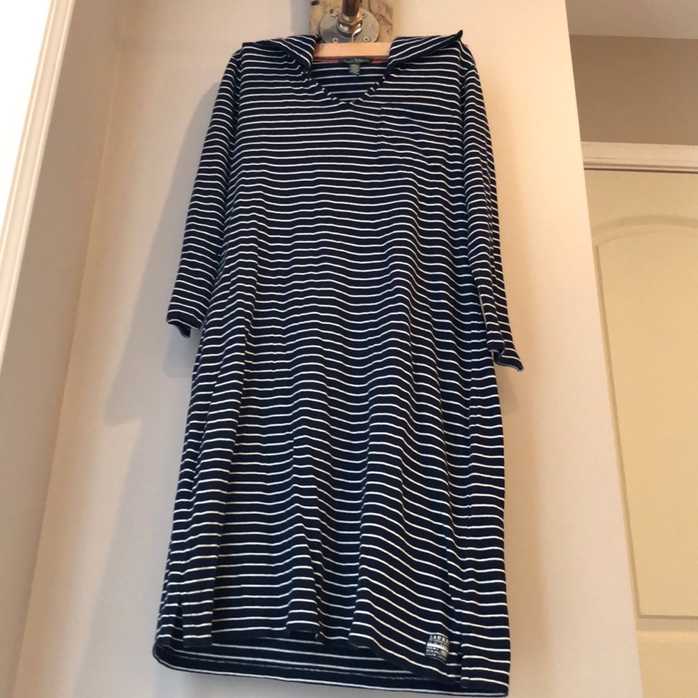 Women’s dress